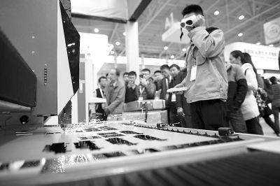 中国光谷国际人工智能产业论坛在武汉召开